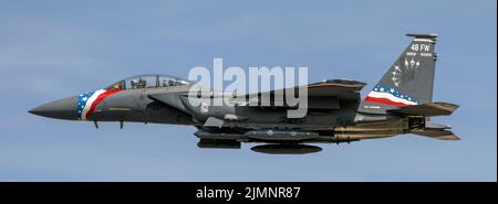 F-15E Strike Eagle Heritage Lackierung 48.Fighter Wing Jet beim Royal International Air Tattoo. Stockfoto