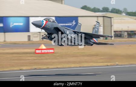F-15E Strike Eagle Heritage Lackierung 48.Fighter Wing Jet beim Royal International Air Tattoo. Stockfoto