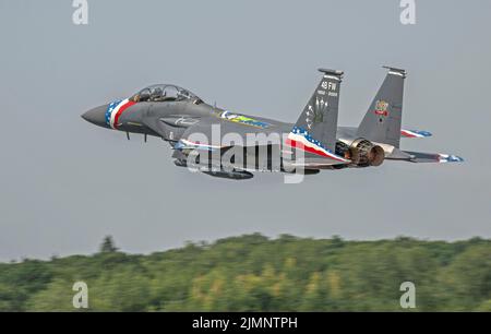 F-15E Strike Eagle Heritage Lackierung 48.Fighter Wing Jet beim Royal International Air Tattoo. Stockfoto