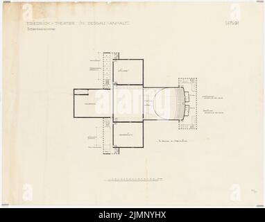 Poelzig Hans (1869-1936), Friedrich-Theater, Dessau (1935): Grundriß 3.. Bleistift auf Transparent, 71,2 x 90,6 cm (inklusive Scankanten) Poelzig Hans (1869-1936): Friedrich-Theater, Dessau Stockfoto