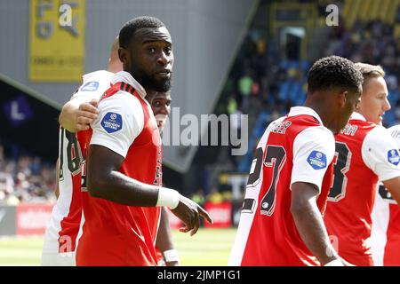 ARNHEM - Lutsharel Geertruida aus Feyenoord feiert den 2-5 während des niederländischen Eredivisie-Spiels zwischen Vitesse und Feyenoord beim Gelredome am 7. August 2022 in Arnhem, Niederlande. ANP PIETER STAM DE YOUNG Stockfoto