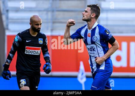 Gents Hugo Cuypers feiert nach einem Treffer bei einem Fußballspiel zwischen KAA Gent und KVC Westerlo am Sonntag, 07. August 2022 in Gent, am 3. Tag der ersten Division der belgischen Meisterschaft 2022-2023 in der „Jupiler Pro League“. BELGA FOTO TOM GOYVAERTS Stockfoto