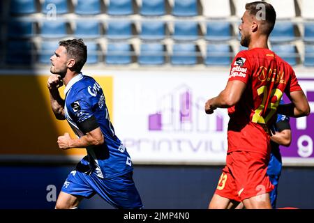 Gents Hugo Cuypers feiert nach einem Treffer bei einem Fußballspiel zwischen KAA Gent und KVC Westerlo am Sonntag, 07. August 2022 in Gent, am 3. Tag der ersten Division der belgischen Meisterschaft 2022-2023 in der „Jupiler Pro League“. BELGA FOTO TOM GOYVAERTS Stockfoto