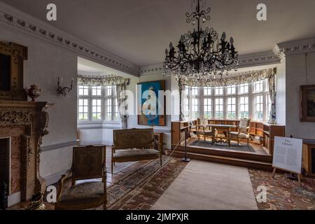 Die Bibliothek in der Burton Agnes Hall, ein herrliches elisabethanischen Herrenhaus aus dem 17.. Jahrhundert im East Riding of Yorkshire, England, Großbritannien Stockfoto