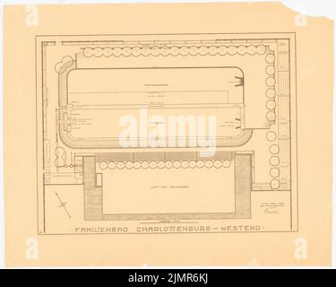 Barth Erwin (1880-1933), Badeanstalt Berlin-Charlottenburg (04,1926): Komplettsystem im Grundriß 1: 200, Maßstabsbalken. Bleistift, Tuschefarben, über einem Bruch auf Papier, 69,2 x 86,6 cm (inklusive Scankanten) Barth Erwin (1880-1933): Badeanstalt, Berlin-Charlottenburg Stockfoto