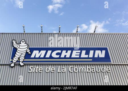 Clermont, Frankreich - 7. Juni 2017: Michelin-Fabrik in Clermont-Ferrand. Michelin ist ein Reifenhersteller mit Sitz in Clermont-Ferrand Stockfoto