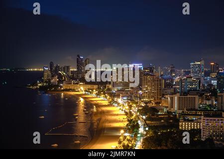 Luftaufnahme von Pattaya Stadt Alphabet auf dem Berg, Pattaya, Panoramablick über die Skyline von Pattaya Stadt Thailand Stockfoto