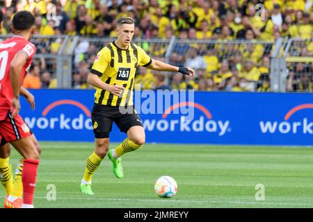 Nico SCHLOTTERBECK (DO), Action, Fußball 1. Bundesliga, Spieltag 1., Borussia Dortmund (DO) - Bayer 04 Leverkusen (LEV) 1: 0, am 6.. August 2022 in Dortmund. © Stockfoto