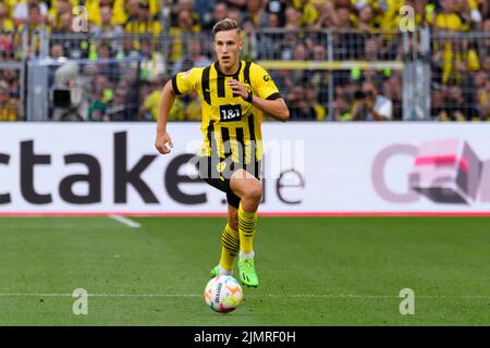 Nico SCHLOTTERBECK (DO), Action, Fußball 1. Bundesliga, Spieltag 1., Borussia Dortmund (DO) - Bayer 04 Leverkusen (LEV) 1: 0, am 6.. August 2022 in Dortmund. © Stockfoto