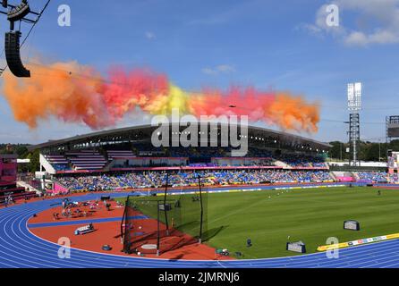 Birmingham 2022 Commonwealth Games Alexander Stadium Eröffnung Feuerwerk am Spiel Tag 9 Samstag 6 August - Track & Field Athletics Stockfoto