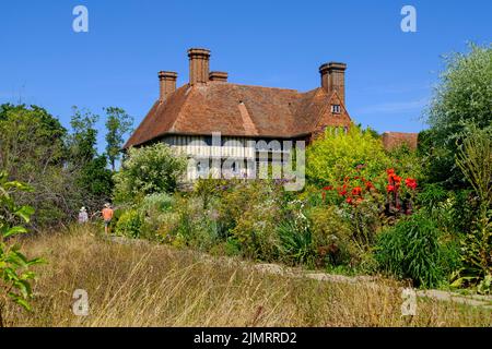 Großes Dixter Haus und Garten, während sehr trockenem August, East Sussex, Großbritannien Stockfoto