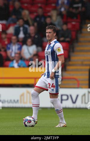 Alex Lacey von Hartlepool United beim Sky Bet League 2-Spiel zwischen Walsall und Hartlepool United am Samstag, den 30.. Juli 2022 im Banks's Stadium, Walsall. (Kredit: Mark Fletcher | MI News) Stockfoto