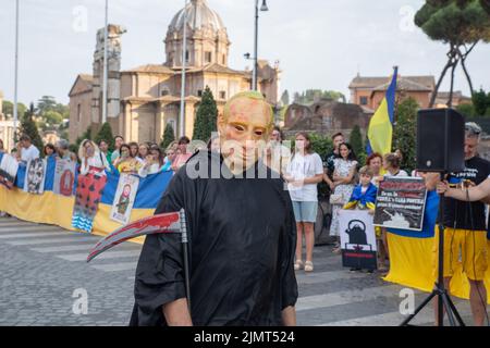 Rom, Italien. 07. August 2022. Ein Moment des Flashmob, organisiert von der ukrainischen Gemeinde in Rom (Foto: Matteo Nardone/Pacific Press) Quelle: Pacific Press Media Production Corp./Alamy Live News