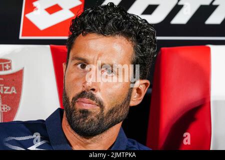 Der Cheftrainer Fabio Grosso (Frosinone Calcio) vor dem Italienischen Pokal, Coppa Italia, 1. Runde Fußballspiel zwischen AC Monza und Frosinone Calcio am 7. August 2022 im Stadio Brianteo in Monza, Italien - Foto Morgese-Rossini / DPPI Stockfoto