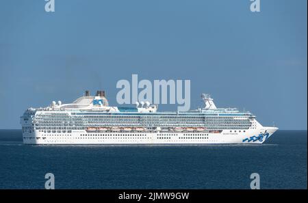 Das Inselprinzessin-Kreuzschiff, das aus dem Hafen in cornwall in großbritannien ausfährt Stockfoto