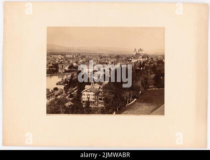 Moegle J., Ansicht der Stadt Thun (ohne Datum): Ansicht der Stadt mit dem Schloss. Foto auf Papier, 33,3 x 46,6 cm (inklusive Scankanten) Moeglé Jean (1853-1938): Ansicht der Stadt Thun Stockfoto