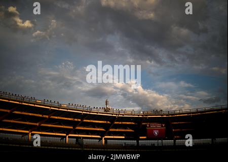 Turin, Italien. 06. August 2022. Vor dem Fußballspiel von Coppa Italia zwischen dem FC Turin und dem FC Palermo wird das Stadion Olimpico Grande gesehen. Kredit: Nicolò Campo/Alamy Live Nachrichten Stockfoto