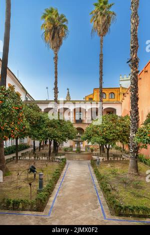 Innenhof in Alcazar von Sevilla, Spanien Stockfoto