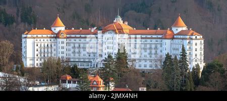 Karlovy Vary Luftpanorama, Tschechische Republik Stockfoto