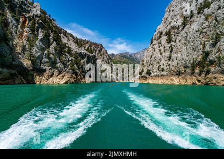 Green Canyon, Manavgat. Wasserkraftwerk. Wasser und Berge. Größtes Canyon Reservoir in der Türkei Stockfoto