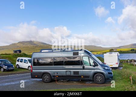 Autotrail V-Line Wohnmobil Wohnmobil geparkt am Kinloch Wohnmobil und Wohnwagenpark, Dunvegan, Isle of Skye, Schottland, Großbritannien Sommer 2022 Stockfoto