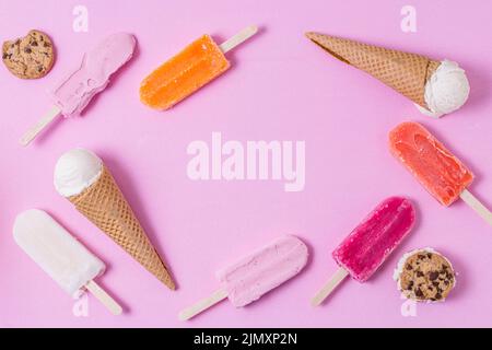 Rahmen Sie hausgemachtes Eis aus dem Eisbein mit Platz für Kopien Stockfoto