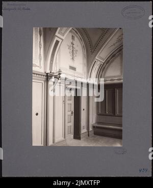 Thoemer & Mönnich, Amtsgericht III in Berlin-Charlottenburg, Erweiterung (1912-1915): Innenansicht Verhandlungssaal. Foto auf Papier, 34,5 x 29,6 cm (einschließlich Scankanten) Stockfoto