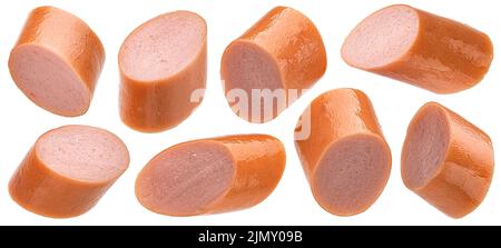Wurstscheiben isoliert auf weißem Hintergrund, volle Schärfentiefe Stockfoto