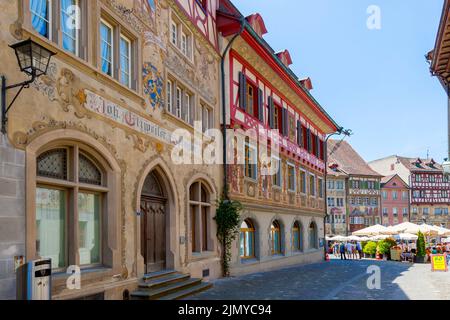 Stein am Rhein liegt mitten in der wunderschönen Landschaft entlang der unteren Ende des Bodensees, wo der See wird der Rhein wieder entfernt Stockfoto