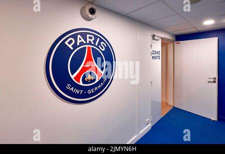 Sponsorenhalle im Parc de Princes - offizielle Arena des FC PSG Stockfoto