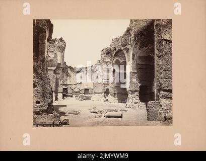 Unbekannter Fotograf, Caracalla-Thermen in Rom (ohne dat.): Blick auf die Überreste der Terme di Caracalla. Foto auf Karton, 27,3 x 37,1 cm (einschließlich Scankanten) Stockfoto