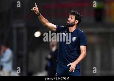 Monza, Italien. 07. August 2022. Fabio Grosso, Cheftrainer von Frosinone Calcio, zeigt sich während des Fußballspiels von Coppa Italia zwischen AC Monza und Frosinone Calcio. Kredit: Nicolò Campo/Alamy Live Nachrichten Stockfoto