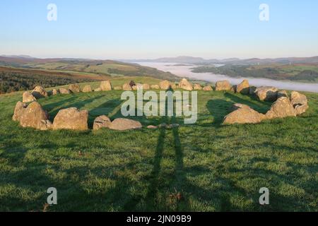 Eine UFO-Sichtung auf Cadair Berwyn und Cadair Bronwen von Moel Ty Uchaf Stone Circle in Denbighshire. Merionethshire. Wales. Ein UFO-Vorfall in Berwyn Mountain Stockfoto