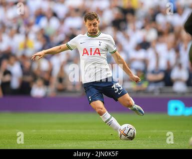 London, Großbritannien. 06. August 2022. 06 Aug 2022 - Tottenham Hotspur gegen Southampton - Premier League - Tottenham Hotspur Stadium Tottenham's Ben Davies während des Spiels gegen Southampton Bildnachweis: Kredit: Mark Pain/Alamy Live News Stockfoto