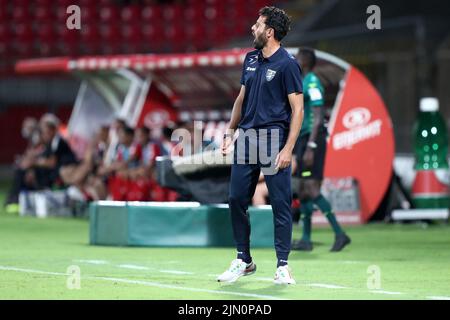 Fabio Grosso, Cheftrainer von Frosinone Calcio, brüllt während des Coppa Italia-Spiels zwischen AC Monza und Frosinone Calcio am 7. August 2022 im U-Power Stadium in Monza, Italien. Stockfoto