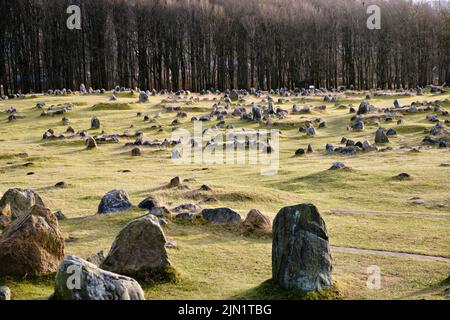 Antiker Wikingerfriedhof von Lindholm Hoje Stockfoto