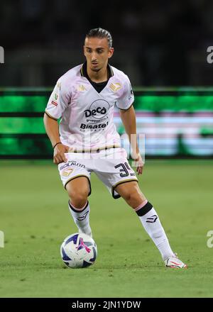 Turin, Italien, 6.. August 2022. Matteo Stoppa vom FC Palermo beim Coppa Italia-Spiel im Stadio Grande Torino, Turin. Bildnachweis sollte lauten: Jonathan Moscrop / Sportimage Stockfoto