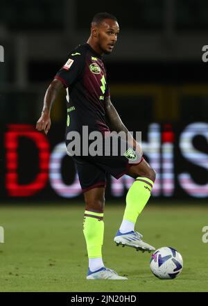 Turin, Italien, 6.. August 2022. Valentino Lazaro vom FC Turin während des Coppa Italia-Spiels im Stadio Grande Torino, Turin. Bildnachweis sollte lauten: Jonathan Moscrop / Sportimage Stockfoto