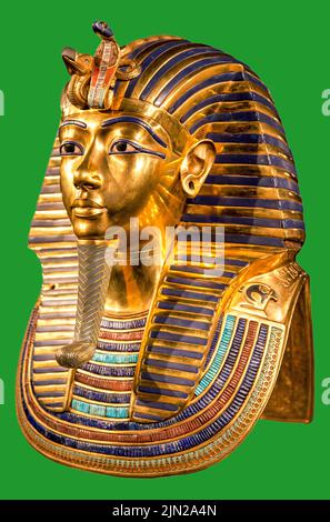 Beerdigungsmaske des pharao Tutanchamun auf grünem Hintergrund. Ägyptischer König Tut Stockfoto