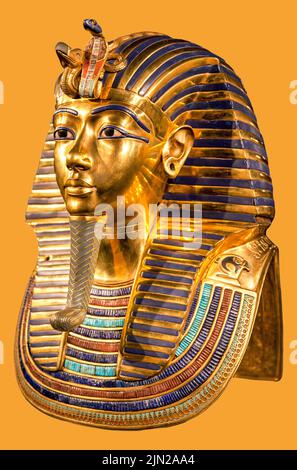 Beerdigungsmaske des pharao Tutanchamun auf gelbem Hintergrund. King Tut Stockfoto