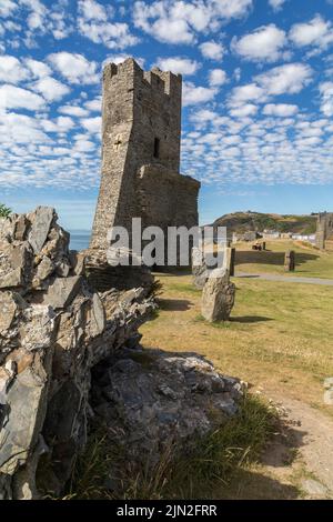 Überreste des Nordturms am Aberystwyth Castle, einer unter Denkmalschutz stehenden Edwardianischen Festung in der Küstenstadt Aberystwyth, Wales. Stockfoto