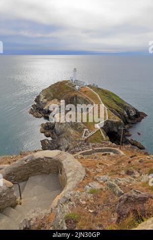Leuchtturm South Stack, Ynys Lawd, Holyhead, Isle of Anglesey, Ynys Mon, Nordwales, Großbritannien. Stockfoto