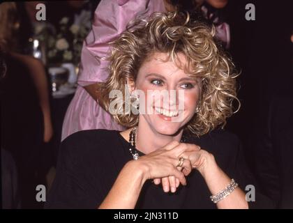 DATEIBILDER: Olivia Newton-John 1948-2022. **DATEI FOTO** Olivia Newton-John ist verstorben. Olivia Newton-John um 1990 Quelle: Ralph Dominguez/MediaPunch Quelle: MediaPunch Inc/Alamy Live News Stockfoto