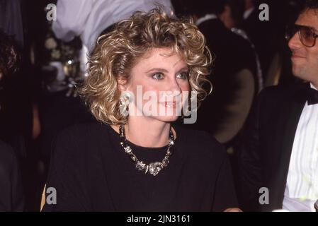 DATEIBILDER: Olivia Newton-John 1948-2022. **DATEI FOTO** Olivia Newton-John ist verstorben. Olivia Newton-John um 1990 Quelle: Ralph Dominguez/MediaPunch Quelle: MediaPunch Inc/Alamy Live News Stockfoto