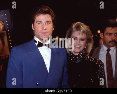 DATEIBILDER: Olivia Newton-John 1948-2022. **DATEI FOTO** Olivia Newton-John ist verstorben. John Travolta und Olivia Newton-John um die 1980er Jahre Credit: Ralph Dominguez/MediaPunch Credit: MediaPunch Inc/Alamy Live News Stockfoto