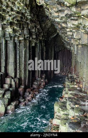 In Fingal's Cave, Staffa, Mull, Argyll and Bute, Schottland Stockfoto