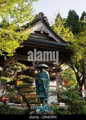 Präfektur Kochi, Japan - 8. April 2018: Auf dem Gelände von Iwamotoji, Tempel Nummer 37 der Shikoku-Pilgerfahrt Stockfoto