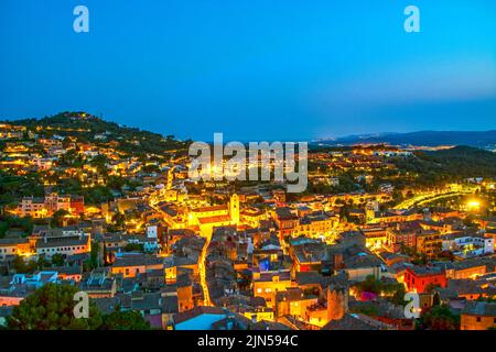 Begur in Katalonien, Spanienat in der Abenddämmerung, goldene Stunde, am Sommertag Stockfoto