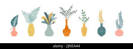 Set von niedlichen Blumen und Pflanzen in Vasen. Haus Pflanzen in Vasen. Handgezeichnete Vektorgrafik. Trendige Heimpflanzen im flachen Stil. Stock Vektor