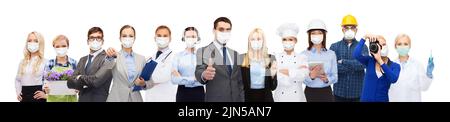 Menschen aus verschiedenen Berufen tragen Masken Stockfoto